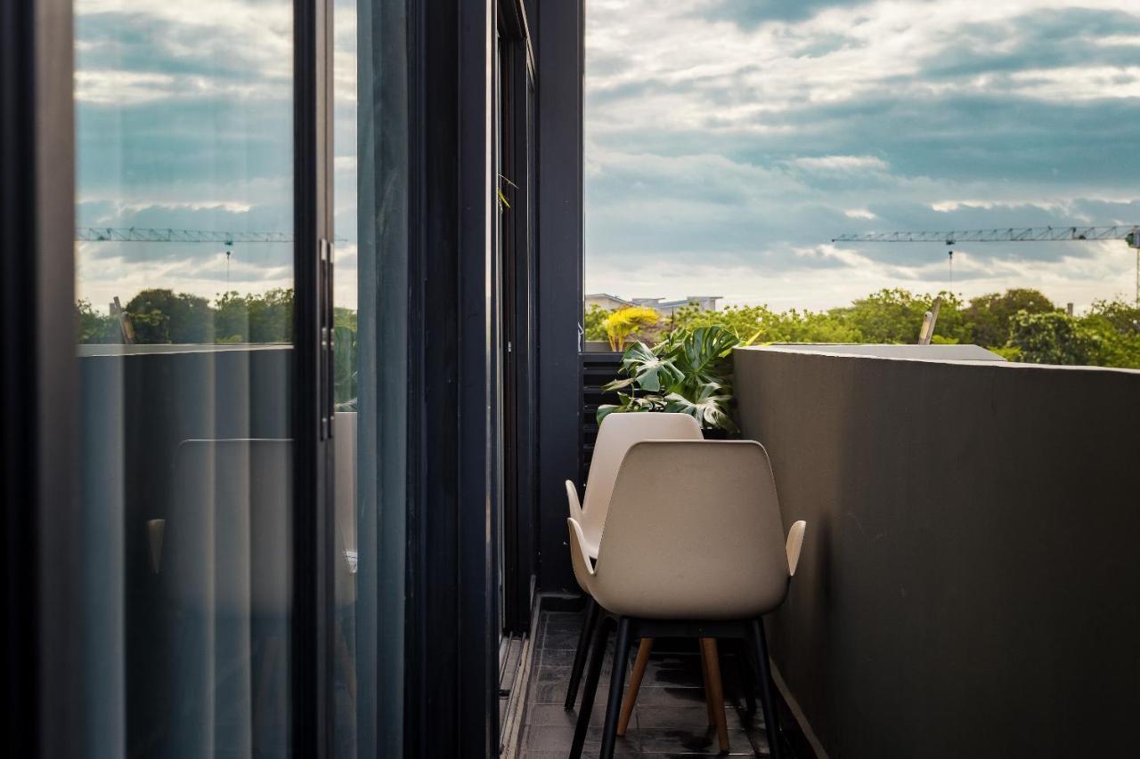 The Avery, 2 Bed Duplex Apartment At Embassy Gardens Аккра Экстерьер фото